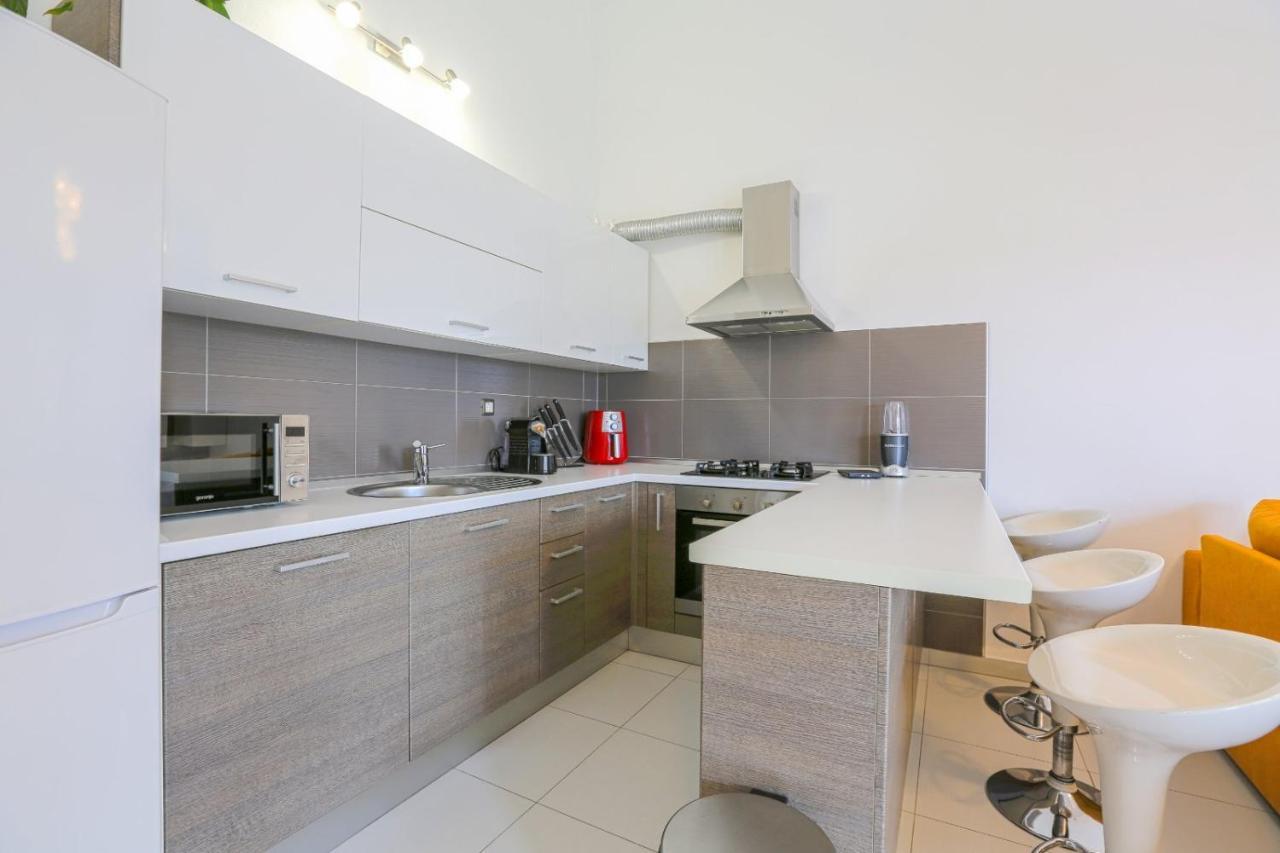 Appartement Apartman M&A à Pula Extérieur photo