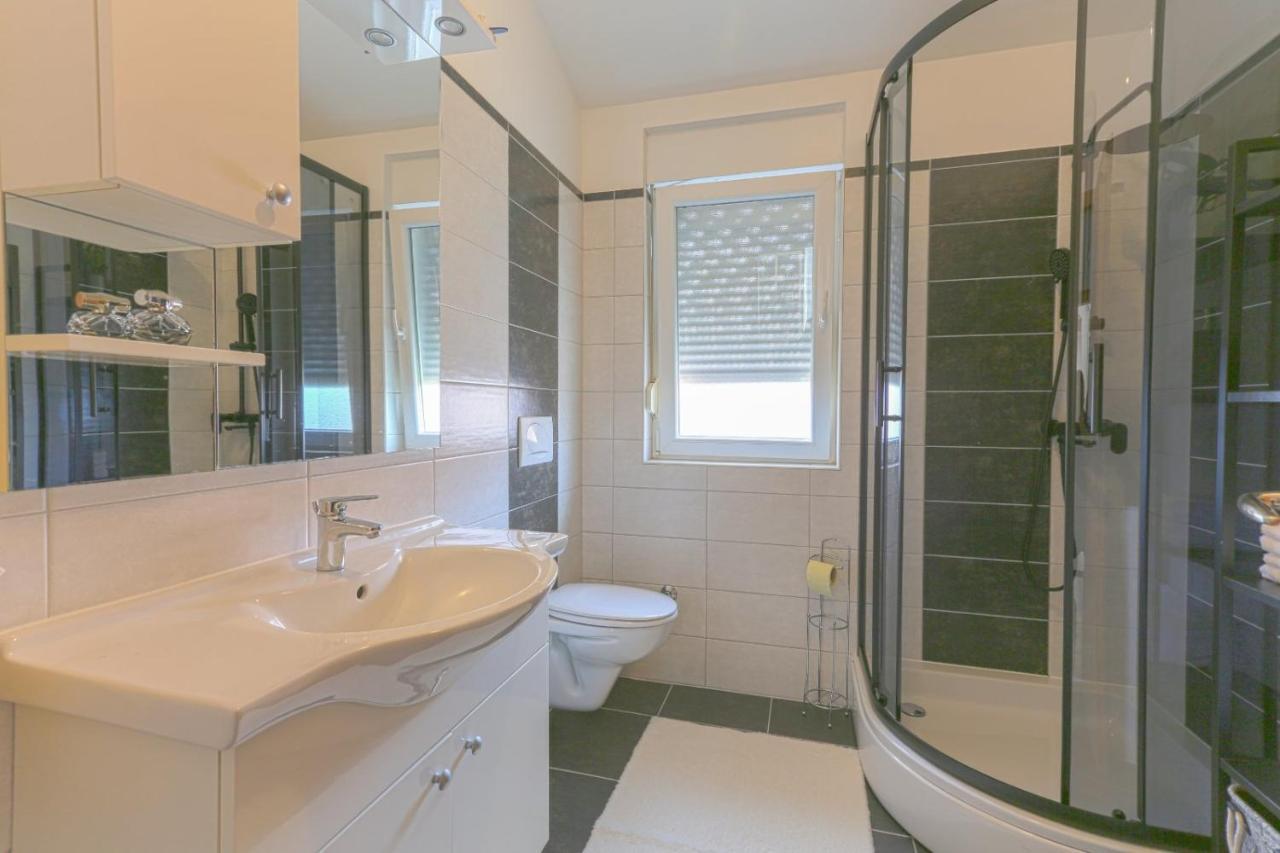 Appartement Apartman M&A à Pula Extérieur photo
