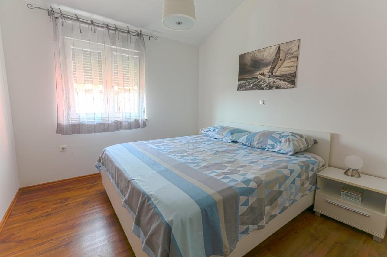 Appartement Apartman M&A à Pula Extérieur photo