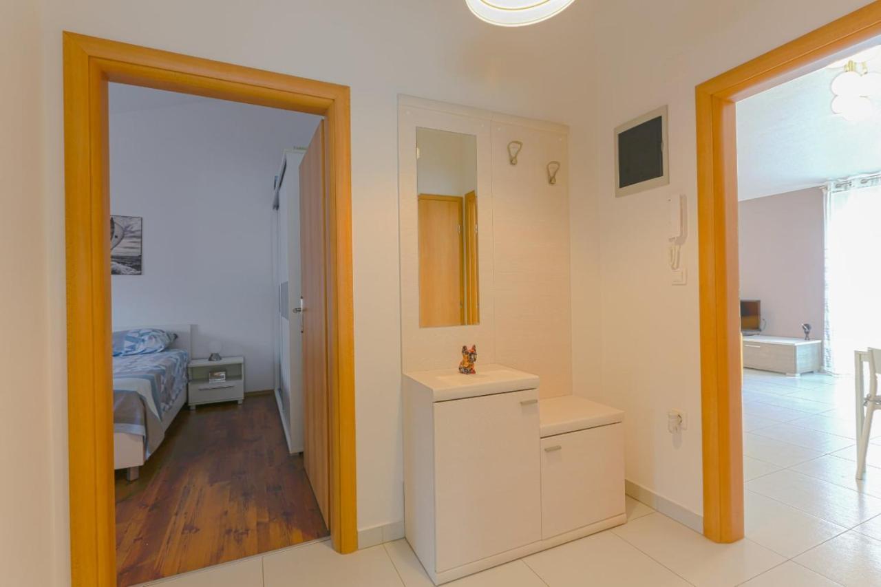 Appartement Apartman M&A à Pula Extérieur photo