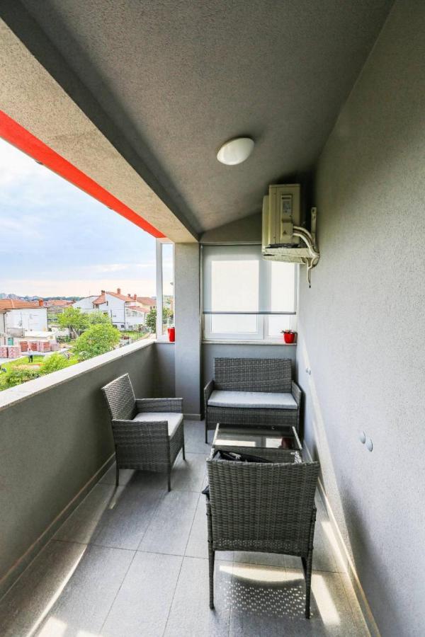 Appartement Apartman M&A à Pula Extérieur photo