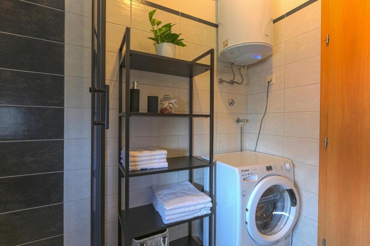 Appartement Apartman M&A à Pula Extérieur photo
